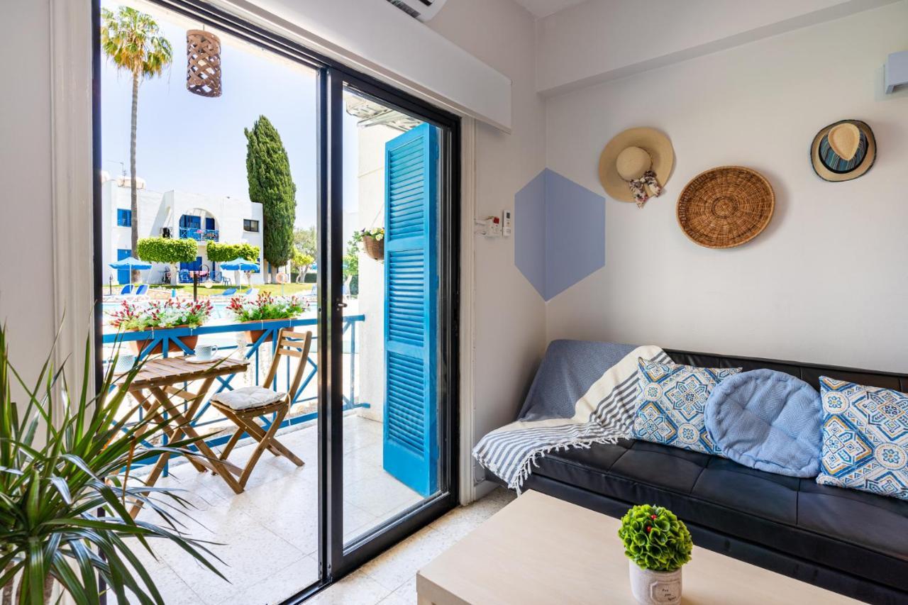 Apartment Sea Breeze 1-br In *