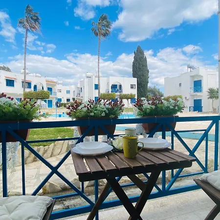 Sea Breeze 1-Br Apt In Pyla Exterior photo